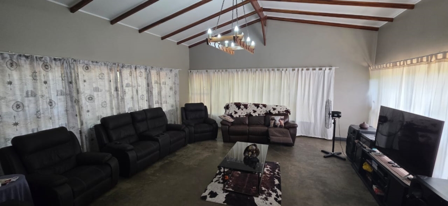 4 Bedroom Property for Sale in Songloed North West